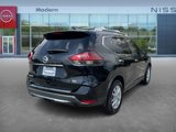 Used 2018 Nissan Rogue SV w/ Premium Package image 5