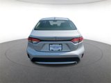 Used 2022 Toyota Corolla LE image 5