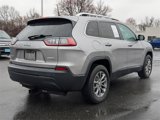 Used 2019 Jeep Cherokee Latitude Plus w/ Comfort/Convenience Group image 3