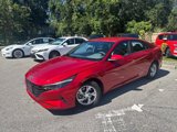 Used 2021 Hyundai Elantra SE image 2