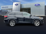 Used 2018 Toyota Highlander Limited Platinum image 3