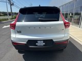Certified 2022 Volvo XC40 T5 R-Design w/ Climate Package image 4