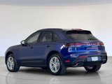 Certified 2024 Porsche Macan image 3