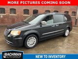 Used 2013 Chrysler Town & Country Limited image 4