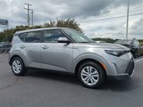 Used 2024 Kia Soul LX image 2