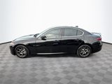Used 2017 Alfa Romeo Giulia image 5