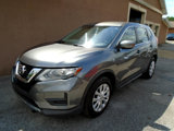 Used 2017 Nissan Rogue S image 2