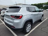 Used 2024 Jeep Compass Latitude image 6
