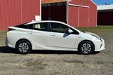 Used 2016 Toyota Prius Two image 2