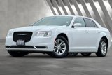 Used 2019 Chrysler 300 Touring image 2