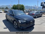 Used 2022 Audi e-tron Premium w/ Convenience Plus Package image 3