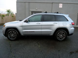 Used 2018 Jeep Grand Cherokee Trailhawk w/ Trailhawk Luxury Group image 3