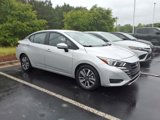 Used 2023 Nissan Versa SV image 3