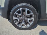 Used 2017 Jeep Renegade Latitude w/ Cold Weather Group image 4