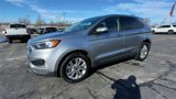Used 2022 Ford Edge Titanium image 4