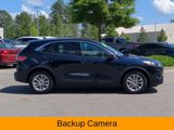 Used 2021 Ford Escape SE image 3