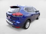 Used 2020 Nissan Rogue SV image 4