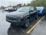 Used 2019 Jeep Cherokee Latitude image 2