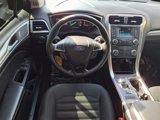 Used 2018 Ford Fusion SE image 3