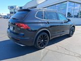 Used 2021 Volkswagen Tiguan SE R-Line image 3