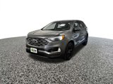 Used 2023 Ford Edge Titanium image 2