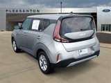 Used 2024 Kia Soul LX w/ Option Group 015 image 3
