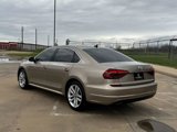 Used 2017 Volkswagen Passat 1.8T SE image 3