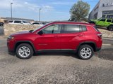 New 2025 Jeep Compass Latitude image 2