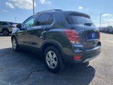 Used 2022 Chevrolet Trax LT w/ LT Convenience Package image 5