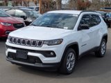 New 2025 Jeep Compass Latitude image 3