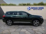 Used 2018 Nissan Pathfinder Platinum image 2