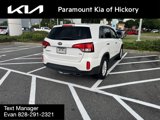 Used 2015 Kia Sorento LX image 3