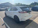 Used 2022 Ford Edge SE w/ Black Appearance Package image 4