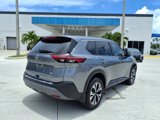 Used 2023 Nissan Rogue SV image 5