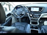 Used 2023 Chrysler Pacifica Touring-L image 5