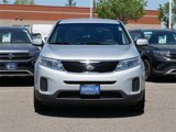 Used 2015 Kia Sorento LX image 2