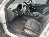 Certified 2024 Porsche Macan image 4
