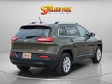 Used 2016 Jeep Cherokee Latitude image 4
