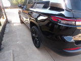 Used 2023 Jeep Grand Cherokee L Laredo image 6