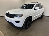 Used 2017 Jeep Grand Cherokee Altitude image 3