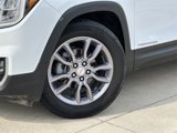 Used 2023 GMC Terrain SLT image 2