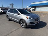 Used 2021 Ford Edge Titanium image 3