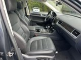 Used 2016 Volkswagen Touareg Executive image 4