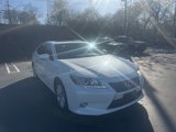 Used 2015 Lexus ES 300h image 2