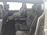 Used 2019 Dodge Grand Caravan SXT image 3