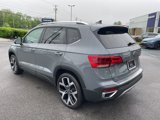 Certified 2022 Volkswagen Taos SEL w/ Panoramic Sunroof Package image 2