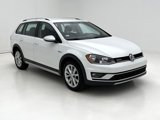 Used 2017 Volkswagen Golf Alltrack S image 2