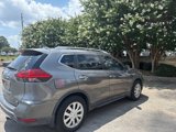 Used 2017 Nissan Rogue S image 4