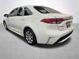 Used 2021 Toyota Corolla LE image 3