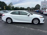 Used 2020 Toyota Camry LE image 2